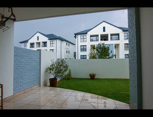 3 BEDROOM APARTMENT TO LET IN BRYANSTON